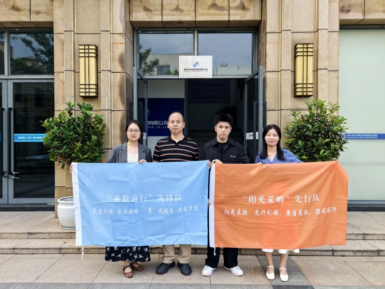 1751013040323422.jpg 22.jpg